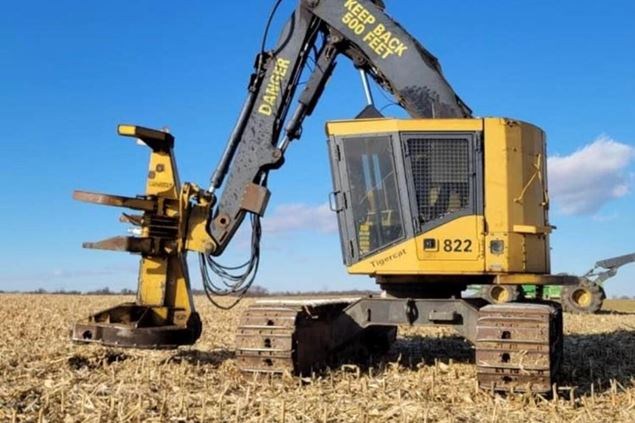 2005 Tigercat 822 Track Feller Buncher